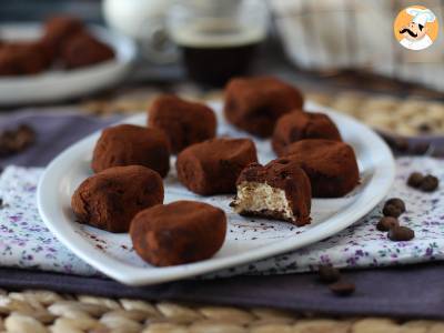 Tiramisu-ähnliche Felsen, das italienische Dessert in Miniportionen, die perfekt zum Kaffee passen!