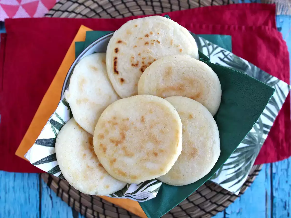 Venezolanische Arepas, glutenfreie Brötchen mit nur 3 Zutaten - foto 3