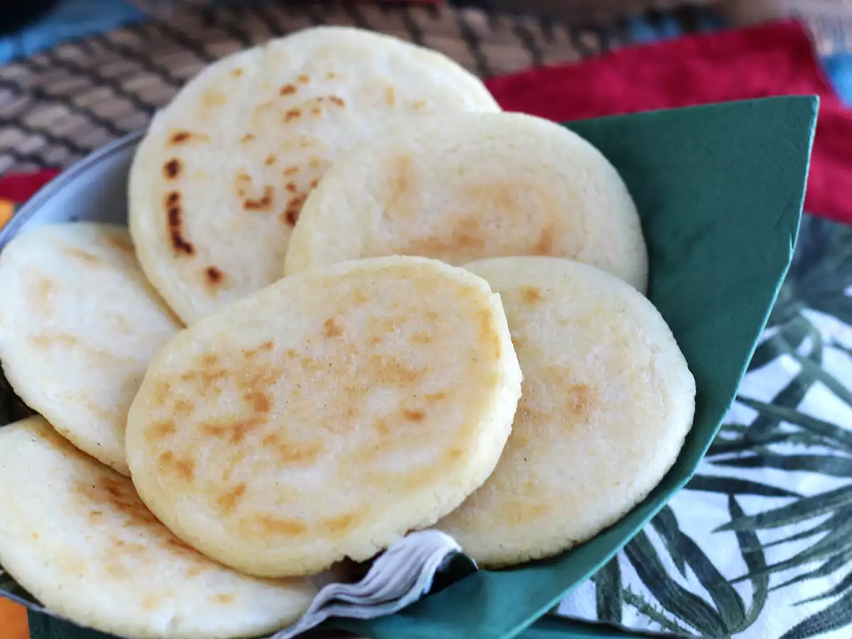 Venezolanische Arepas, glutenfreie Brötchen mit nur 3 Zutaten - foto 4