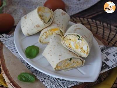 Weicher und super proteinreicher Wrap mit Ei und Feta