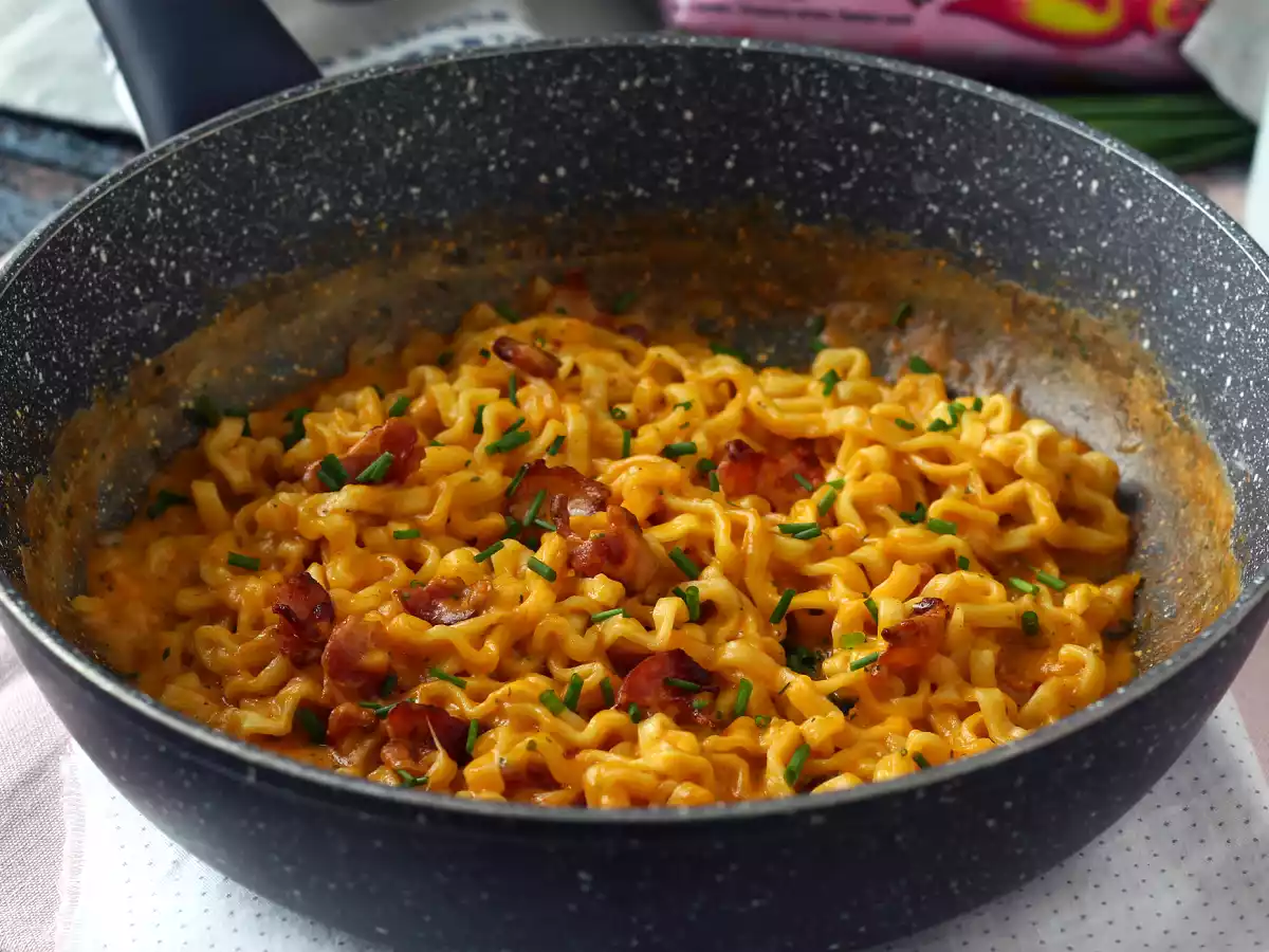 Wie kocht man Buldak-Nudeln mit Carbonara-Geschmack? Das beste Rezept! - foto 5