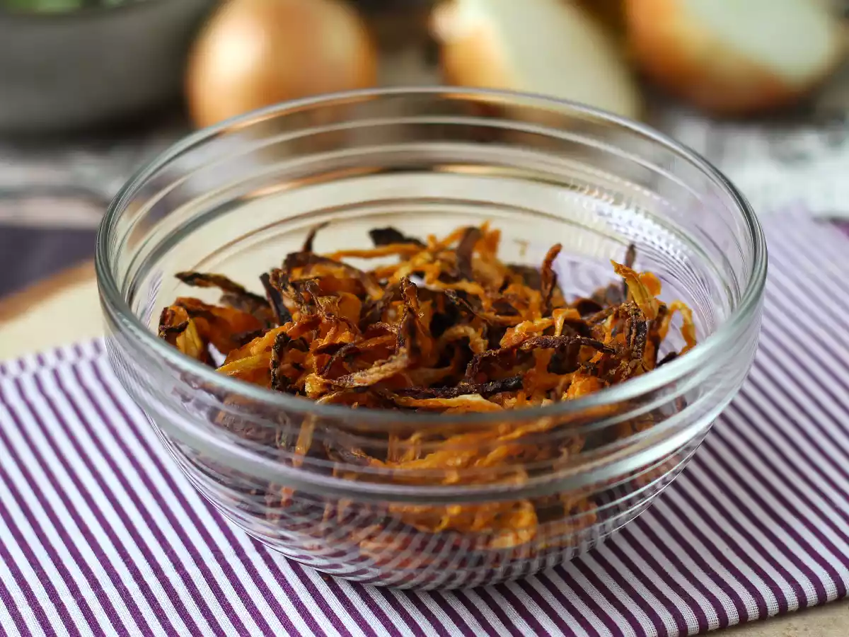 Wie macht man knusprige Zwiebeln im Backofen? - foto 3