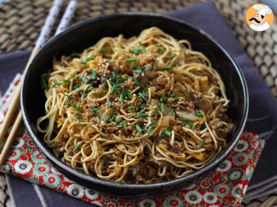 Wok mit chinesischen Nudeln (Gemüse und texturiertes Sojaprotein) - foto 6