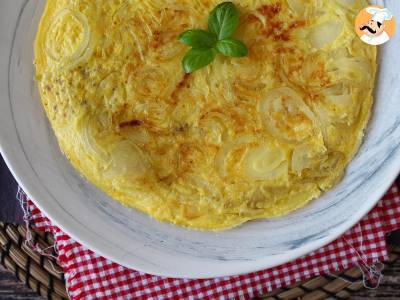 Zwiebel-Omelett, das leckere und einfach zuzubereitende Rezept - foto 4